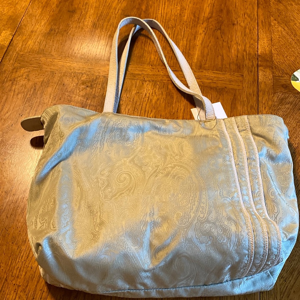 ETRO paris made 15 inches x 10 inches, clean, no call out ETRO bag made in italy